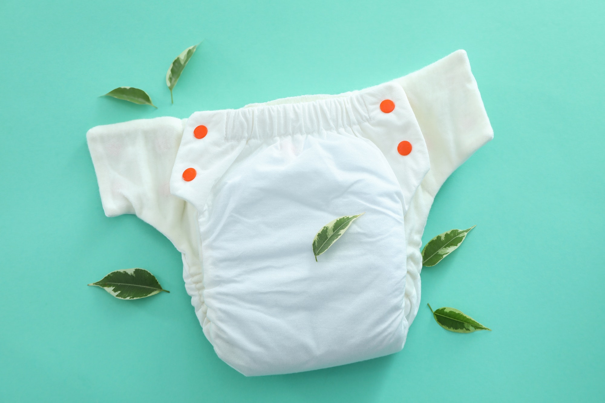 pieluchomajtki pampers premium care pants 6 44 szt