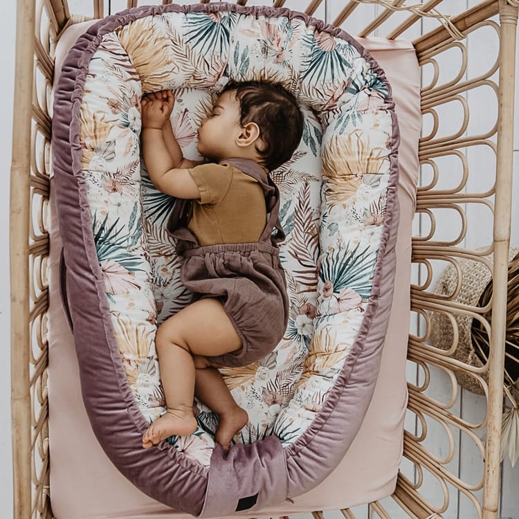 Red Castle Cocoonababy Ergonomiczny kokon