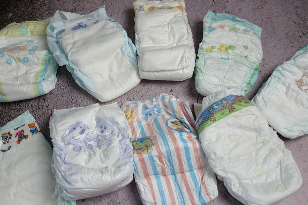 pampers z wymiennym wkladem